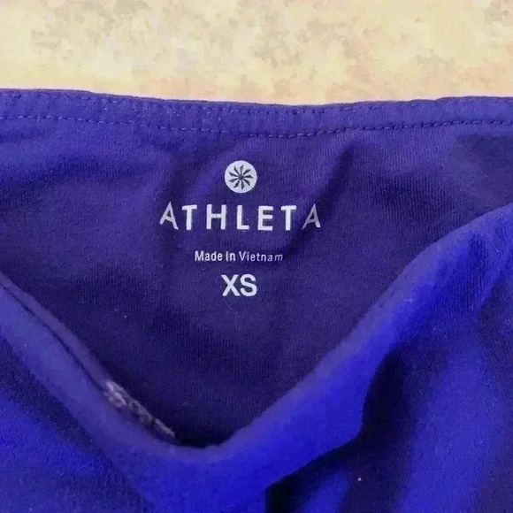 Athleta - Picture 2 of 3